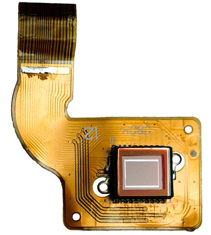 CCD Image Sensor. CC BY-SA 3.0, Wikimedia Commons, C-M