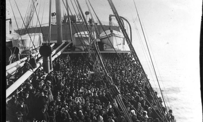 Europeana Photography Pictures in Focus: Migrants, then and now