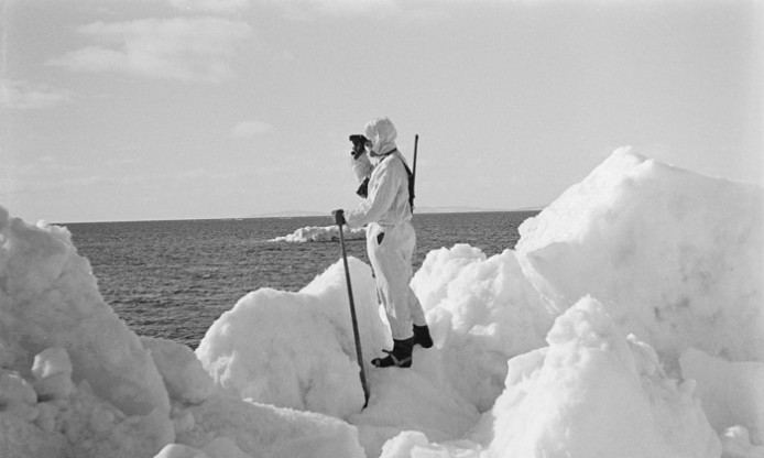 Stories from photographic archives: seal hunting in Finland