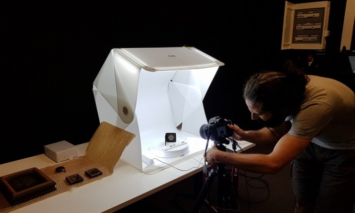WEAVE Case Study: 3D digitization of daguerreotypes